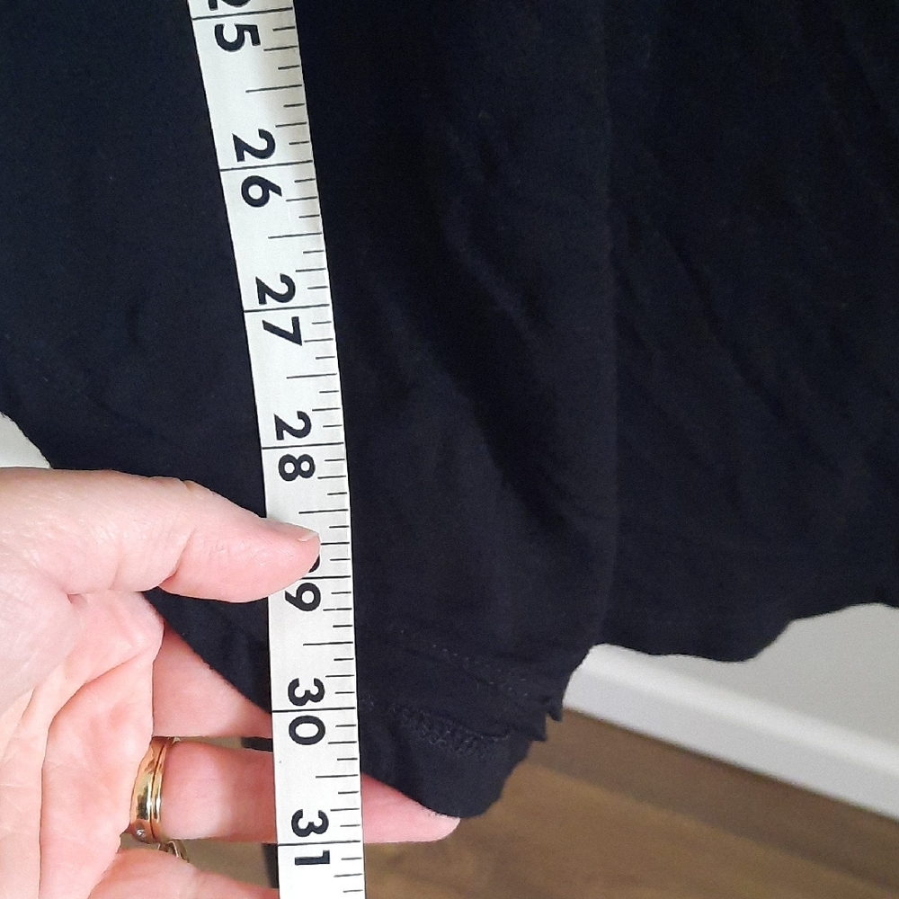 torrid Black Sleeveless Tunic Top - Picture 5 of 5